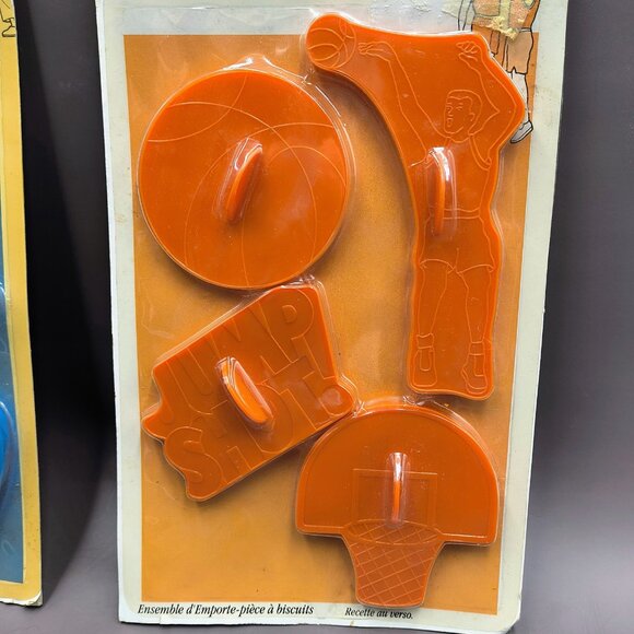 Sports Basketball Baseball Cookie Cutters by Wilton Vintage 1996 - Picture 2 of 6